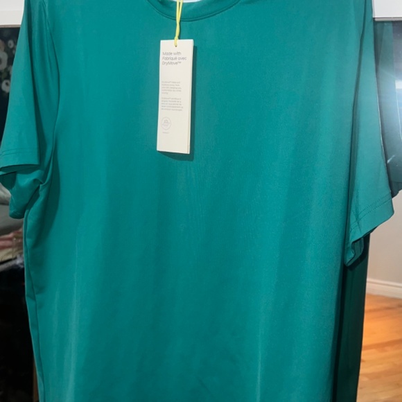 T-shirt - Picture 2 of 2